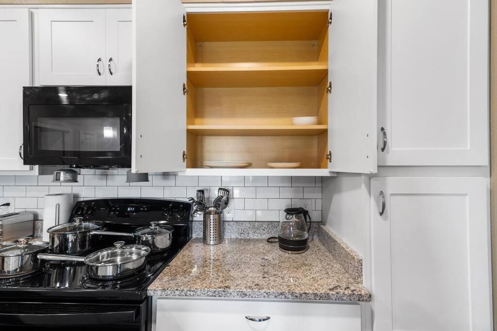 Elegant 2 Bedroom/2 Bath Condo With All Amenities Мельбурн Экстерьер фото